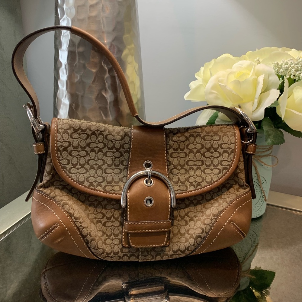 EUC Coach Signature Shoulder Bag